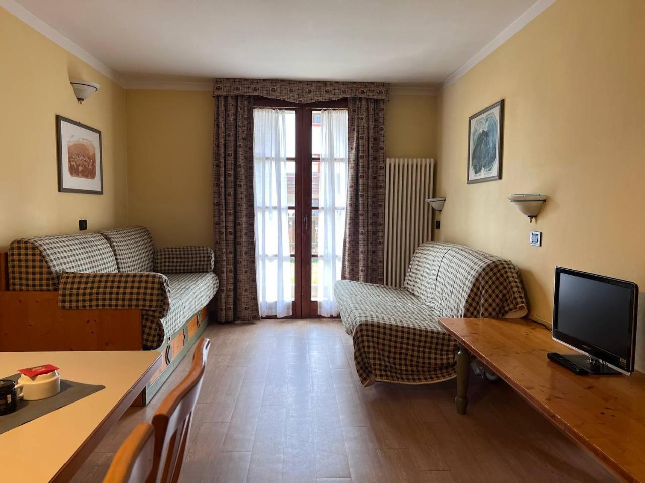 Nevesole Folgarida Resort Aparthotel المظهر الخارجي الصورة