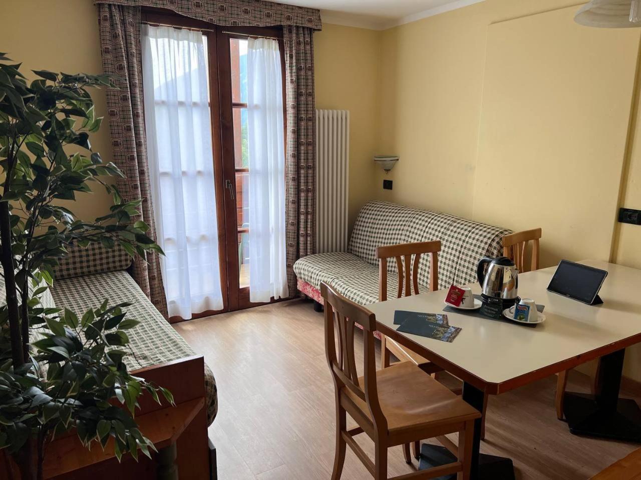 Nevesole Folgarida Resort Aparthotel المظهر الخارجي الصورة