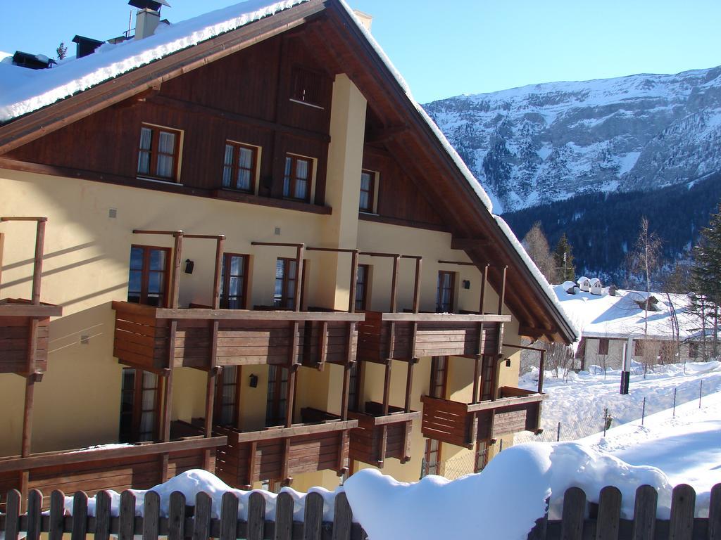 Nevesole Folgarida Resort Aparthotel المظهر الخارجي الصورة