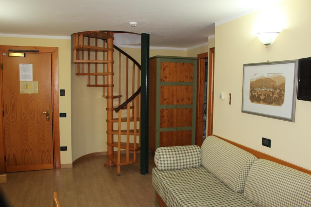Nevesole Folgarida Resort Aparthotel المظهر الخارجي الصورة
