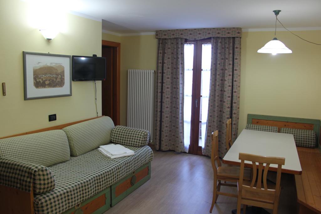 Nevesole Folgarida Resort Aparthotel المظهر الخارجي الصورة